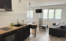 Luxurious And Stylish Studio Between Disney & Paris